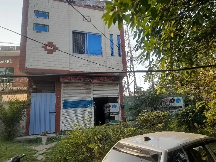 Plaza for Sale, Tulspura, Lahore