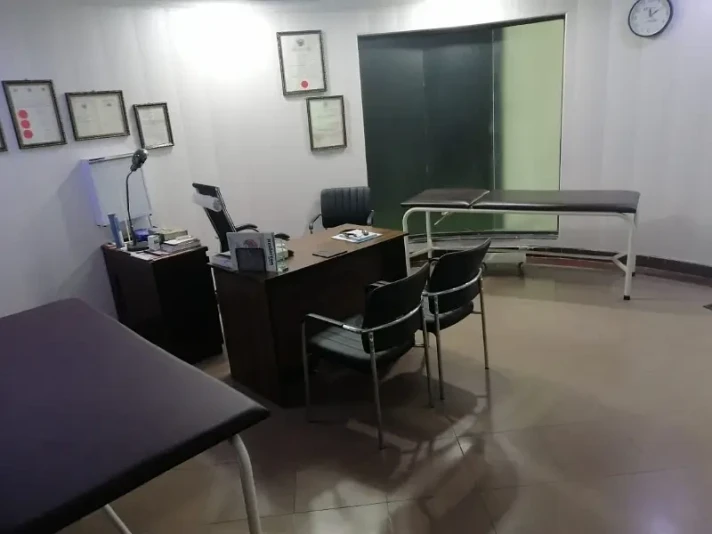 Office for Rent, Main Boulevard Gulberg, Lahore