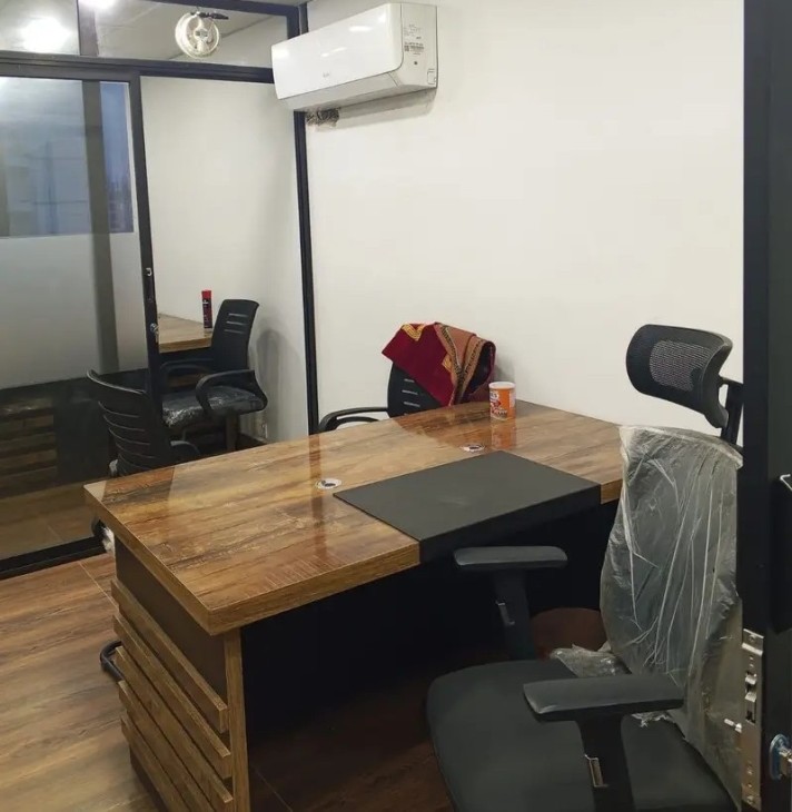 Office for Rent, Bahadurabad, Karachi