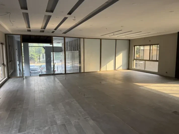 Shop for Rent, MM Alam Road, Lahore