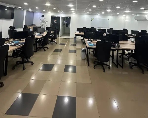 Office for Rent, Gulberg, Lahore