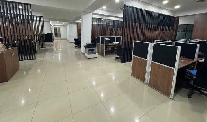 Office for Rent, Gulberg, Lahore