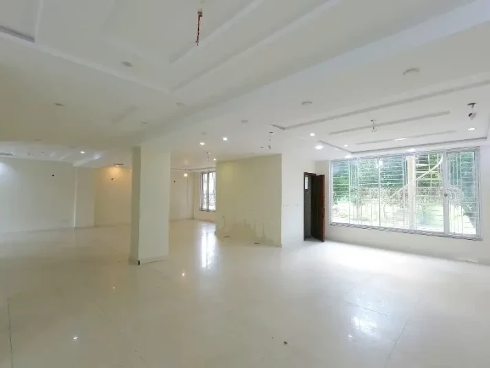 Office for Rent, Bahria Town, Lahore