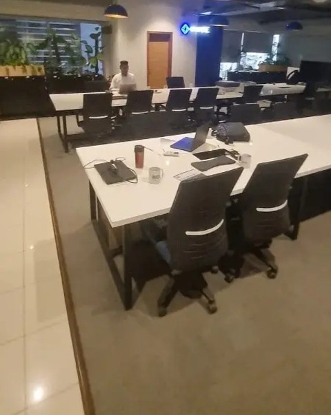 Office for Rent, Shahra-e-Faisal, Karachi