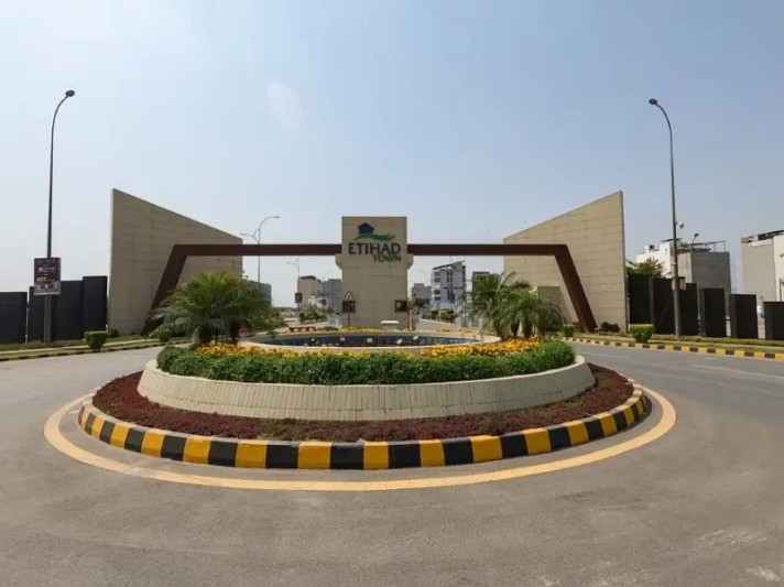 Commercial Plot for Sale, Etihad Town Phase 1 - Royal Enclave, Lahore