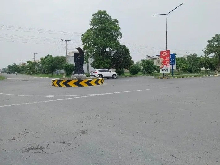 Commercial Plot for Sale, Jubilee Town, Lahore