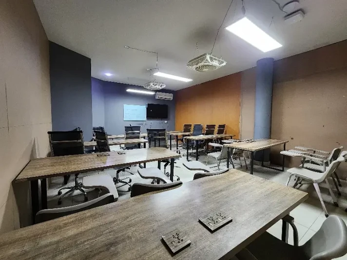 Floor Available for Rent, Johar Town, Lahore