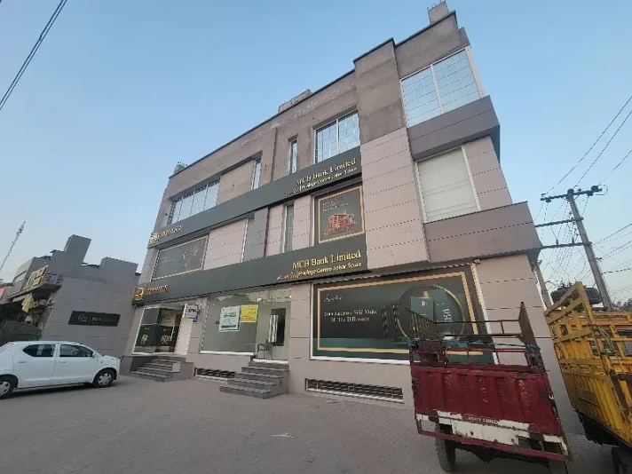 Floor Available for Rent, Johar Town, Lahore