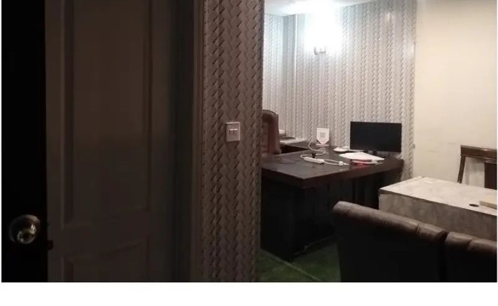 Office for Rent, Main Boulevard Gulberg, Lahore