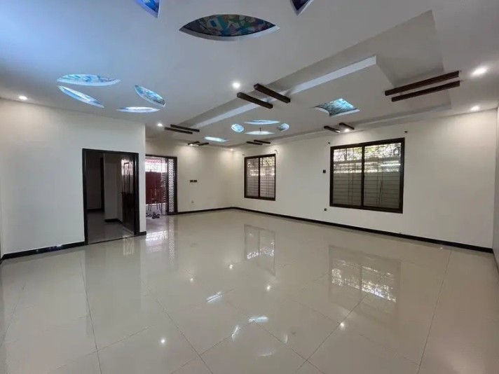 Office for Rent, Gulshan-e-Iqbal - Block 5, Karachi