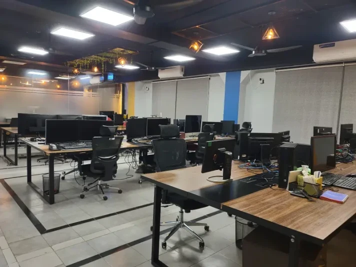 Office for Rent, Gulberg, Lahore