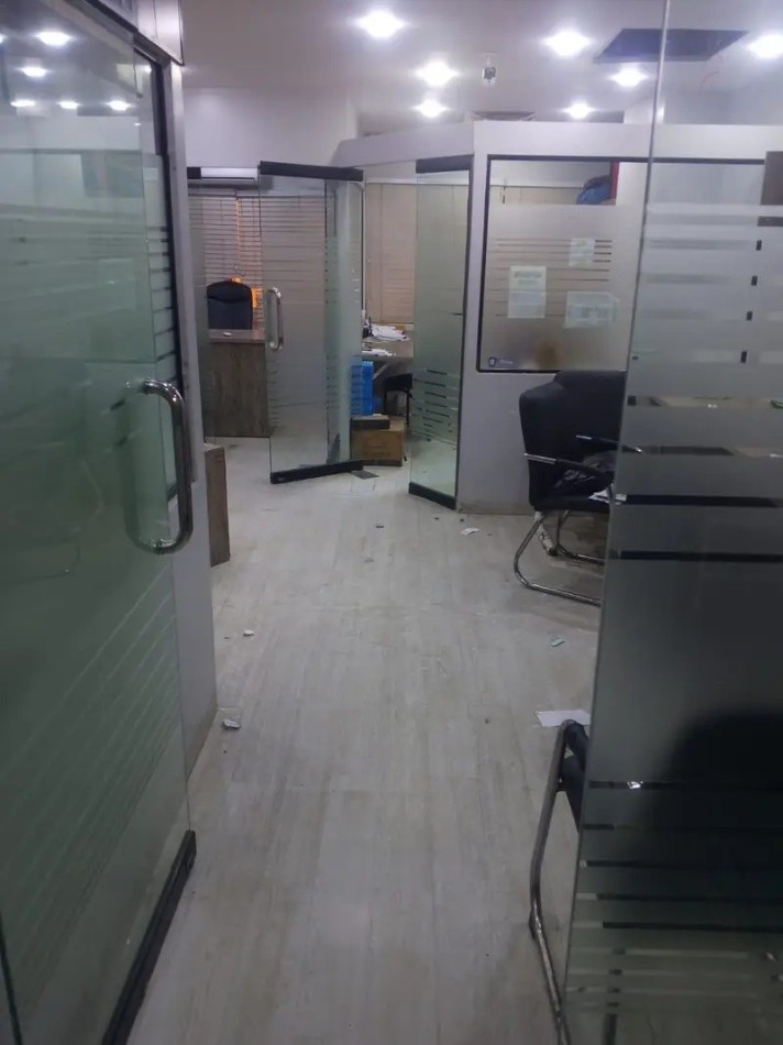 Office for Rent, Shahra-e-Faisal, Karachi