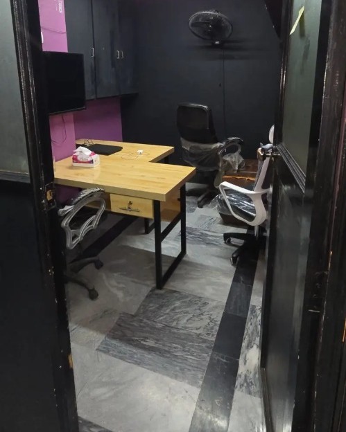 Office for Rent, Shahra-e-Faisal, Karachi