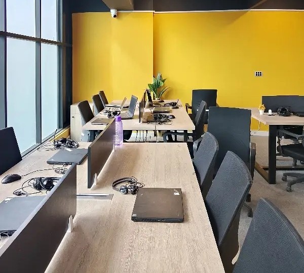 Office for Rent, Bukhari Commercial Area, Karachi