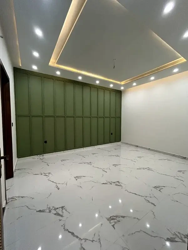 Commercial Space Available for Rent, Gulshan-e-Iqbal Town, Karachi