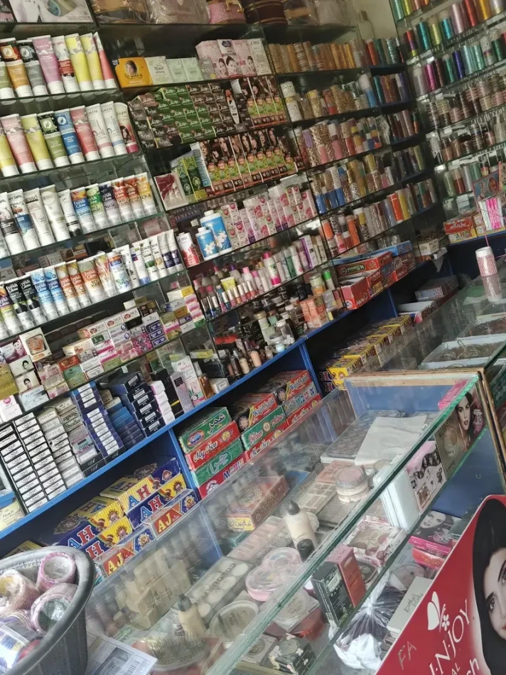 Cosmetic & Jewellery Shop for Sale - Ittehad Park - Block B - Lahore