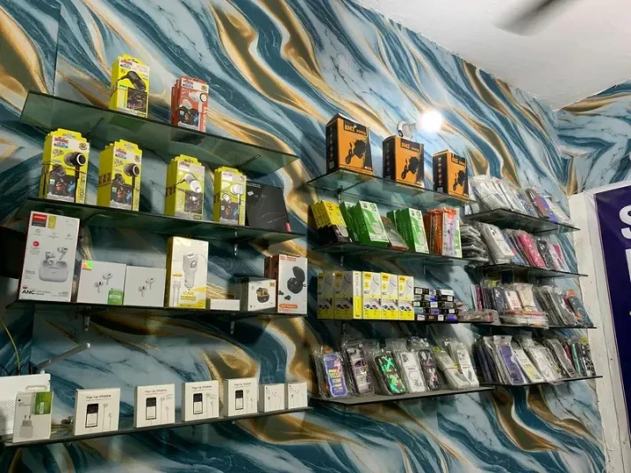 Mobile Shop for Sale - Rasool Park - Lahore