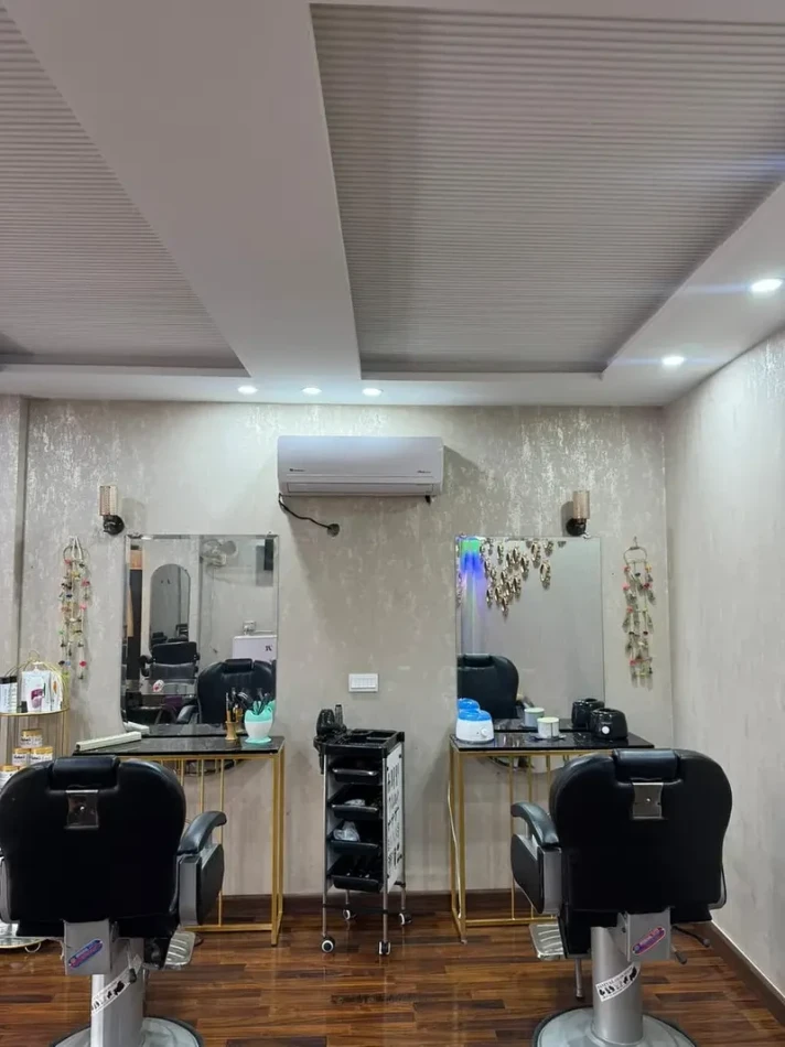 Beauty Salon for Sale - Bahria Town - Sector C - Lahore