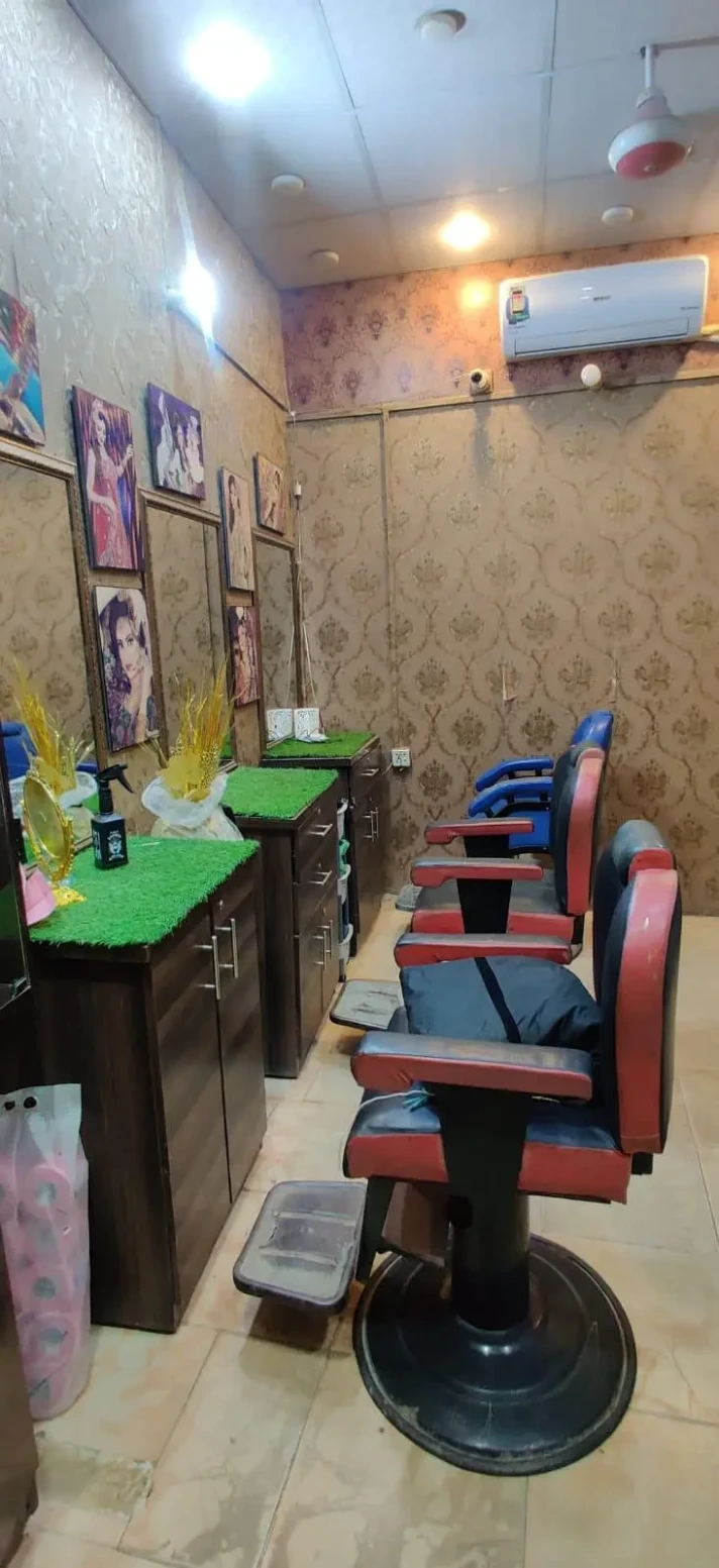 Beauty Salon for Sale - North Karachi - Sector 15-A/1 - Karachi