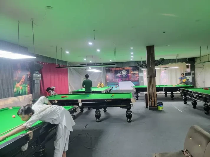 Snooker Club for Sale - Allama Iqbal Town - Gulshan Block - Lahore