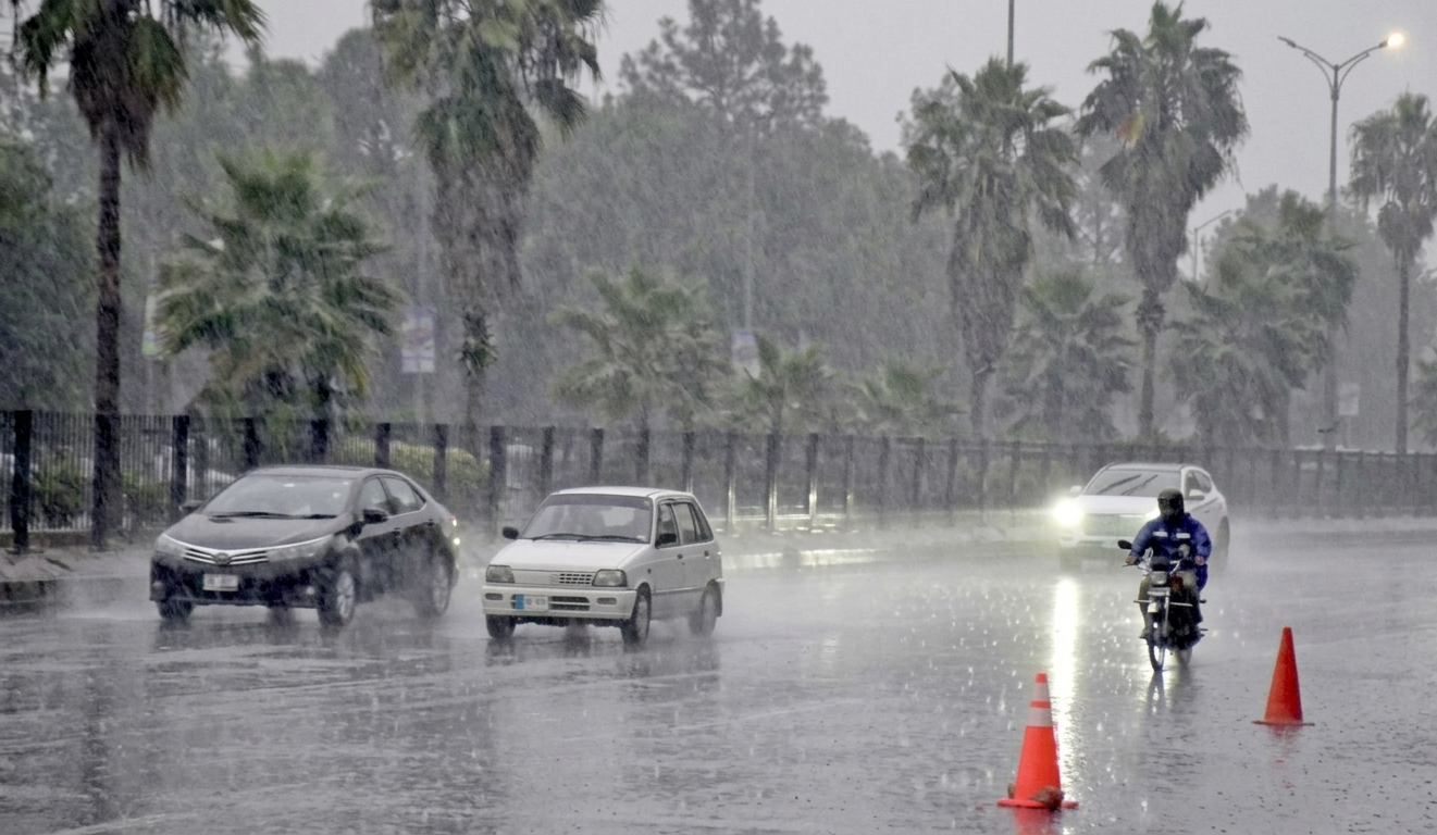 PMD Issues Nationwide Alert for Multiple Waves of Rain, Wind, and Snow through March 31