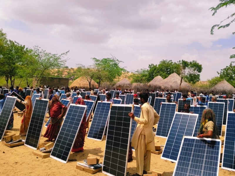 Sindh Government Distributes Solar Kits to Tharparkar and Ghotki Households