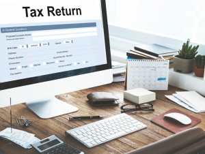 Business Leaders Plead for Income Tax Deadline Extension to October 31