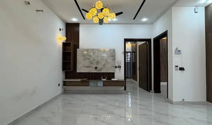 Upper Portion for Rent, Bahria Town - Chambelli Block, Lahore