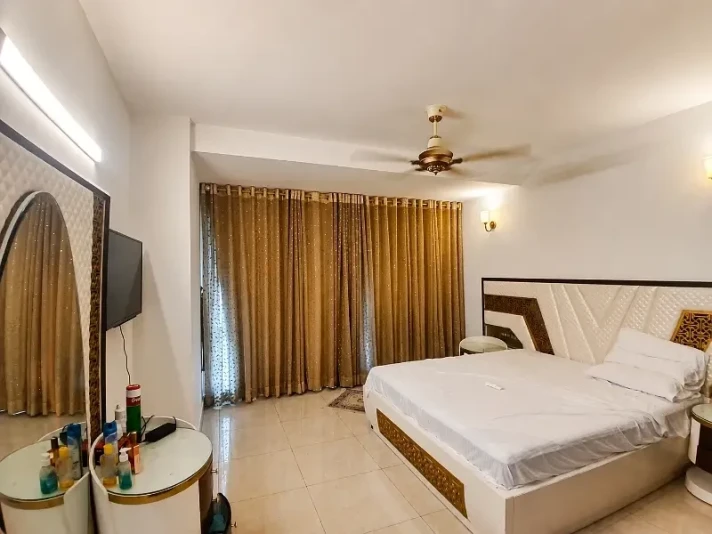 Flat for Rent, Emaar Pearl Towers, Karachi