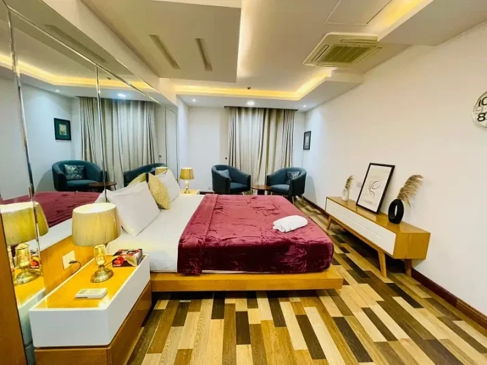 Flat for Rent, Goldcrest Mall & Residency, Lahore