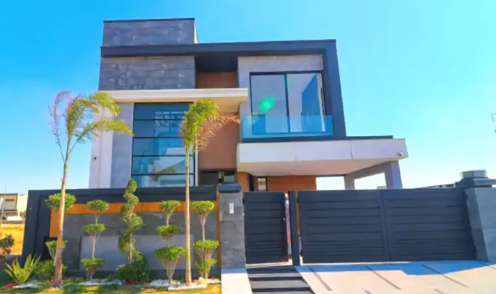 House for Rent, Bahria Town - Sector E, Lahore